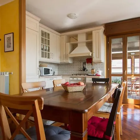Apartment Bright House With 2 Bedrooms & A Unique Terrace Bergamo