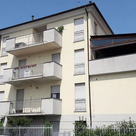 Apartment Bright House With 2 Bedrooms & A Unique Terrace Bergamo