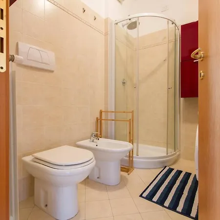 Apartment Bright House With 2 Bedrooms & A Unique Terrace Bergamo